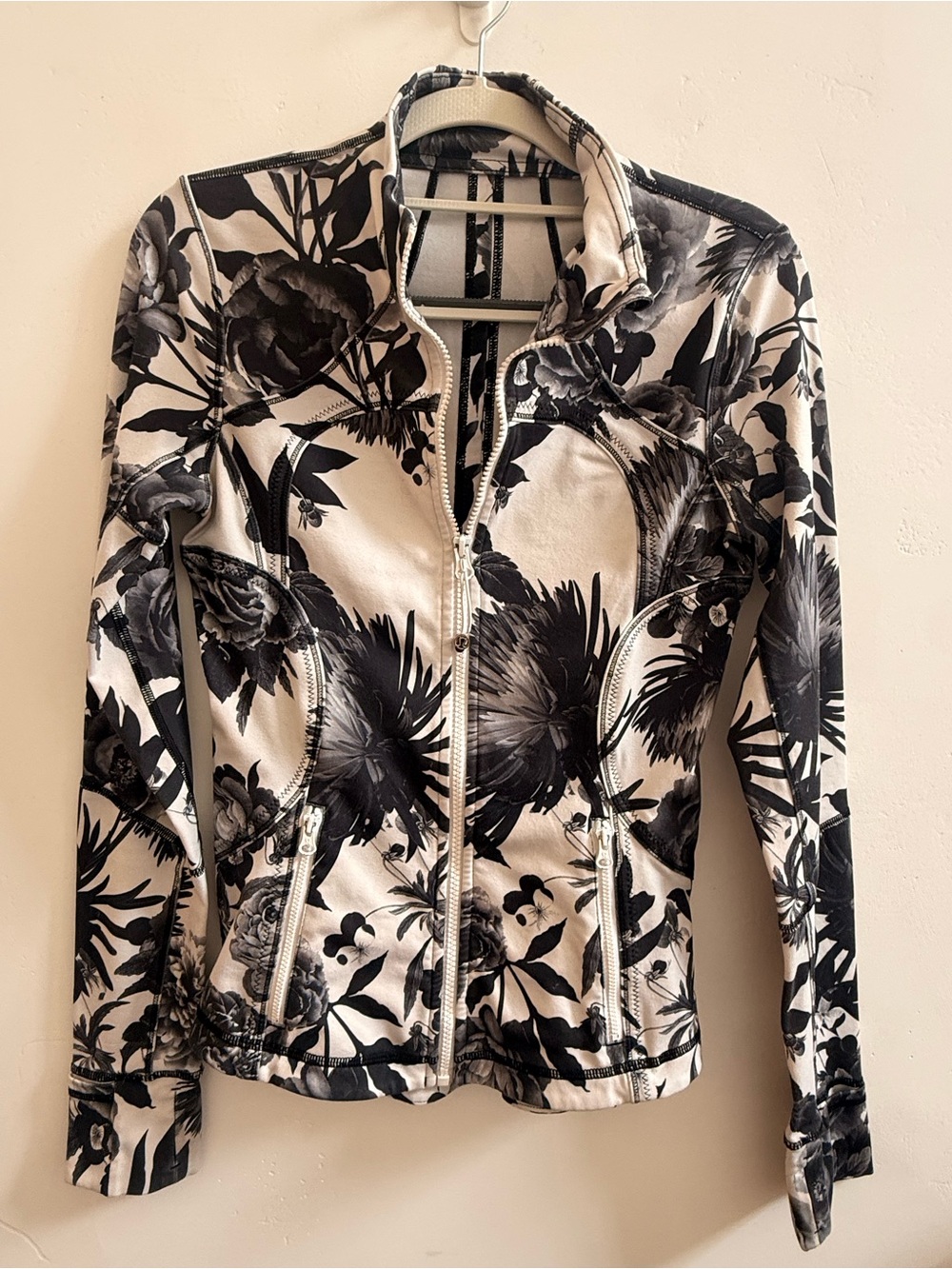 lululemon athletica Black & Cream Floral Zip Jacket